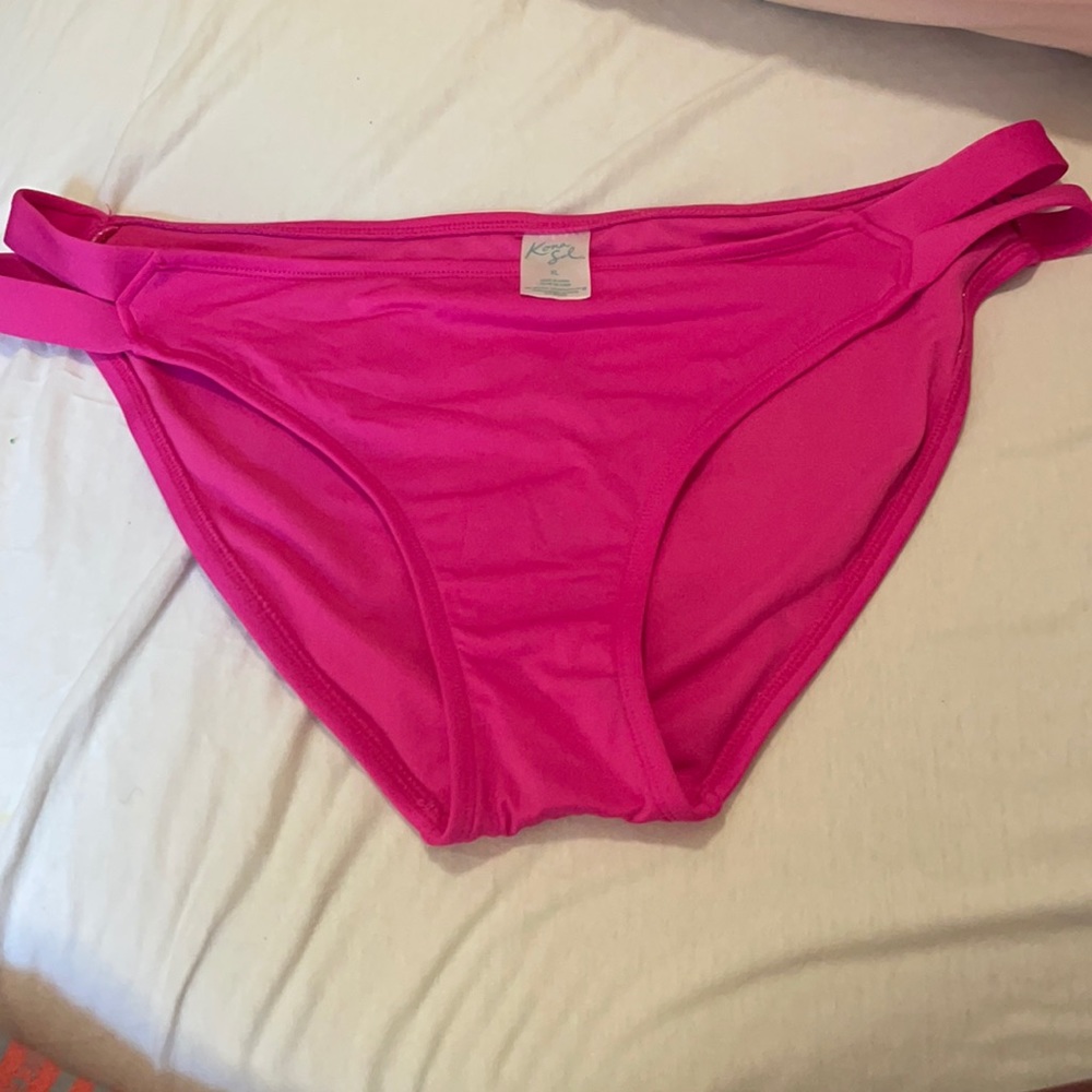 Full coverage bikini bottoms